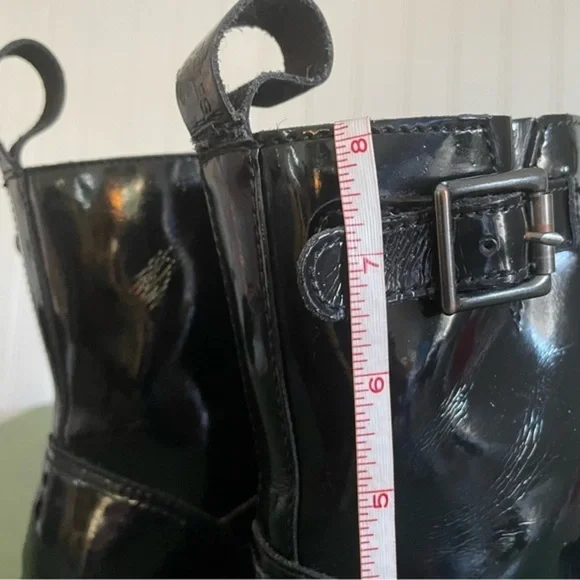 Dr. Martens VI Patent Leather Buckled Engineer Boots *Thailand* - Picture 6 of 11